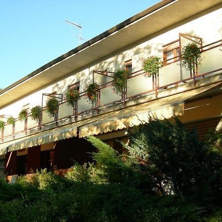 Albergo La Genzianella Miasino Ngoại thất bức ảnh
