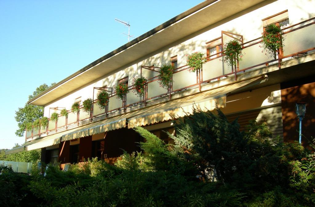 Albergo La Genzianella Miasino Ngoại thất bức ảnh